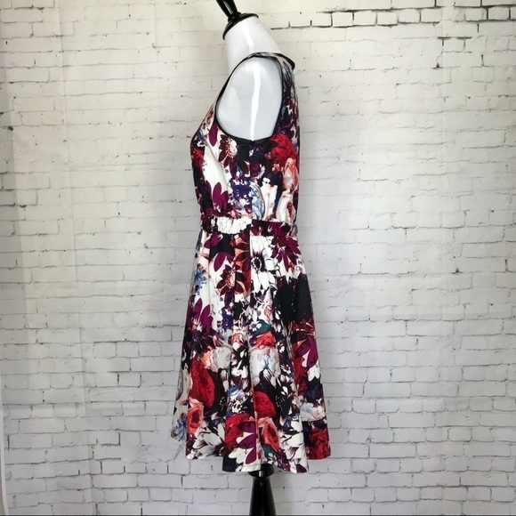 𝅺SIMPLY Vera Dress - Picture 4 of 8